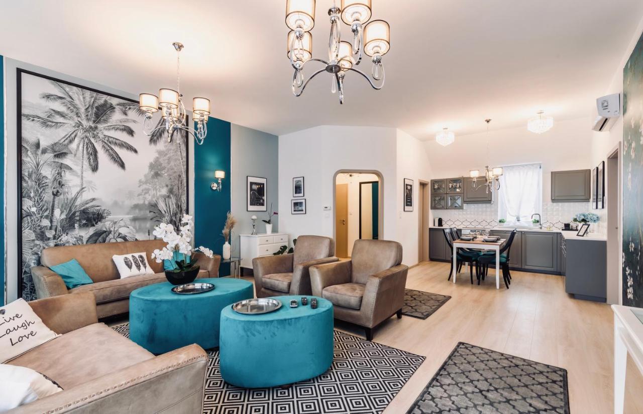Monarchia Apartman Grand Mosonmagyarovar Luaran gambar