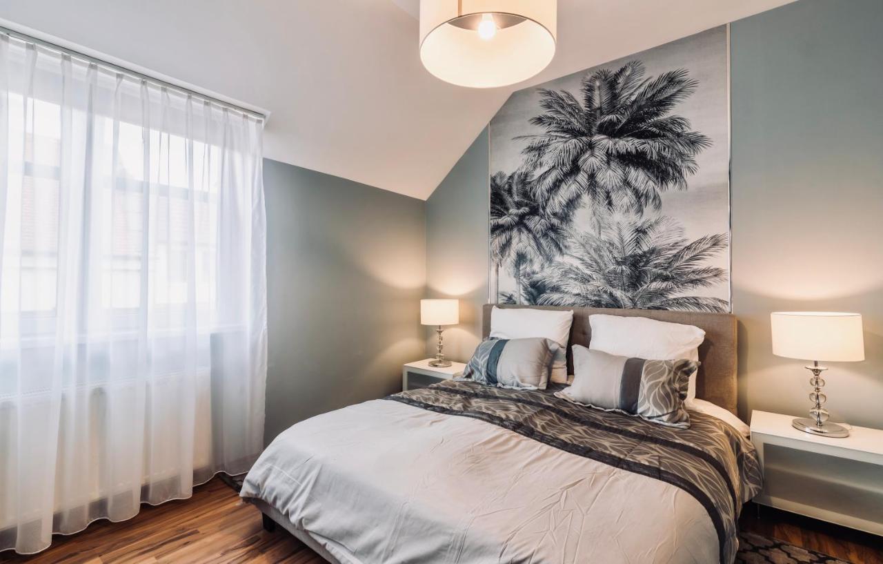 Monarchia Apartman Grand Mosonmagyarovar Luaran gambar